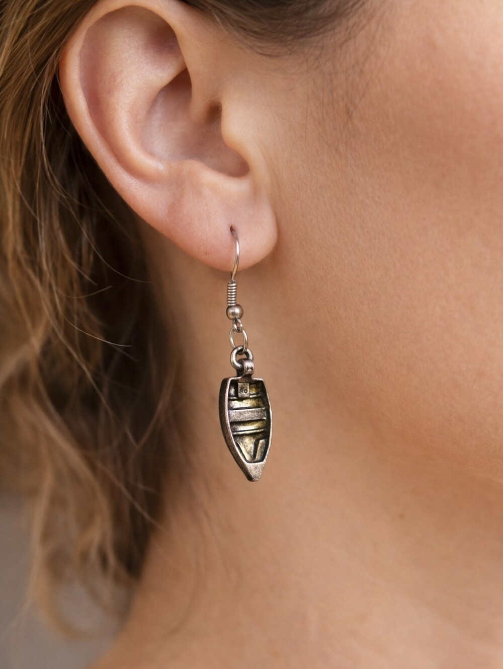 Boat earrings new no tag